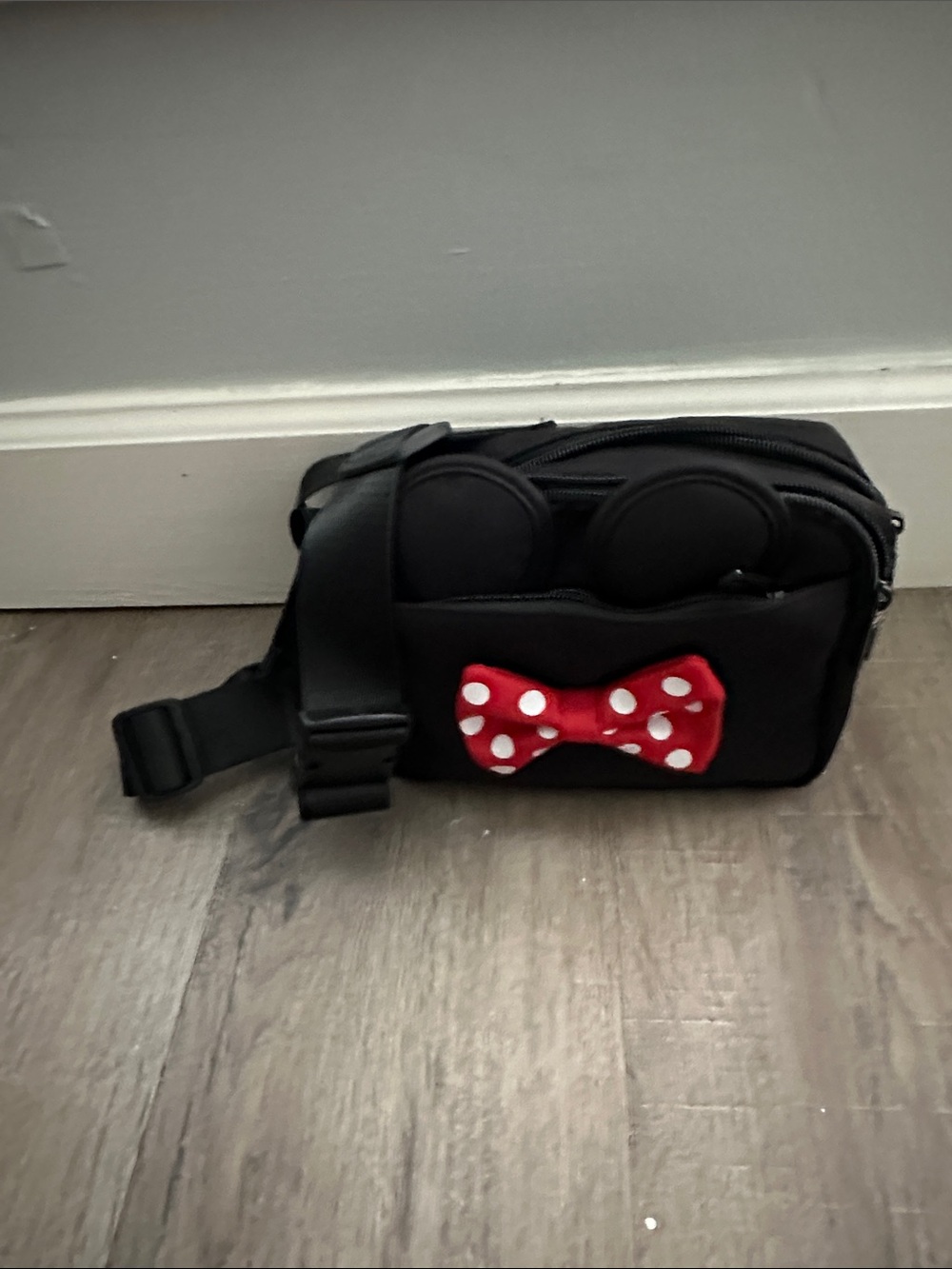Black Minnie Mouse-Inspired Crossbody Bag with Red Polka Dot Bow